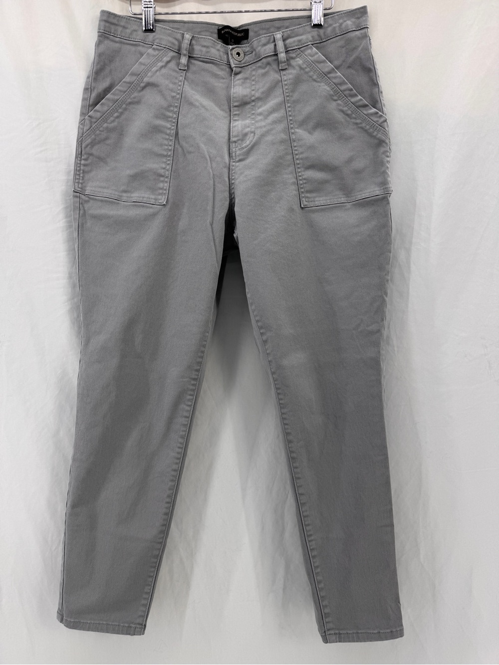 Banana Republic High Rise Twill Pant Gray Straight Leg Ankle Size 12 Safari Chic